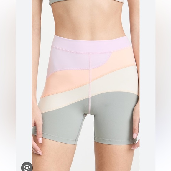 NWT L*Space Active New Heights Bike Shorts Large - Picture 2 of 12